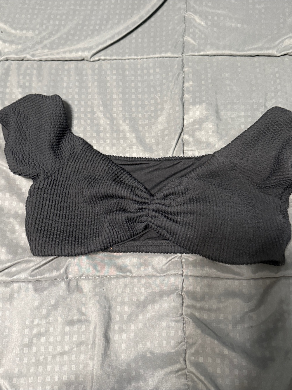 h&m tiny black crop top size 4